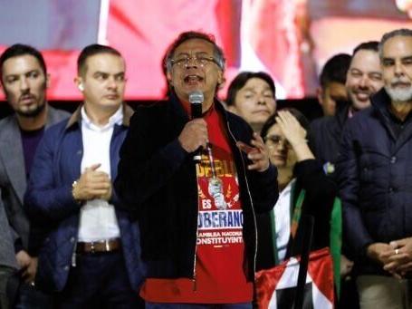 Colombian president struggles to get paid after US sanctions, says laywer